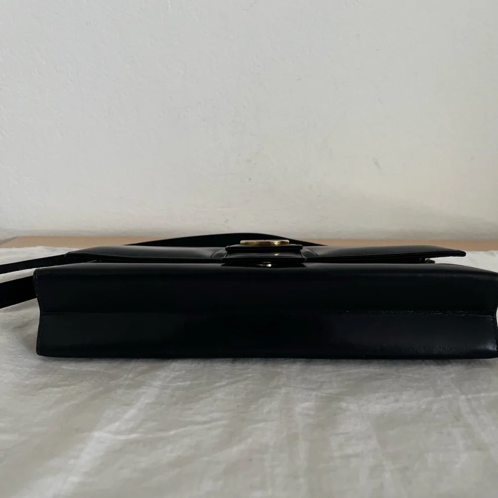 Rare Vintage Gucci Shoulder Clutch Bag Black Leather 1970s